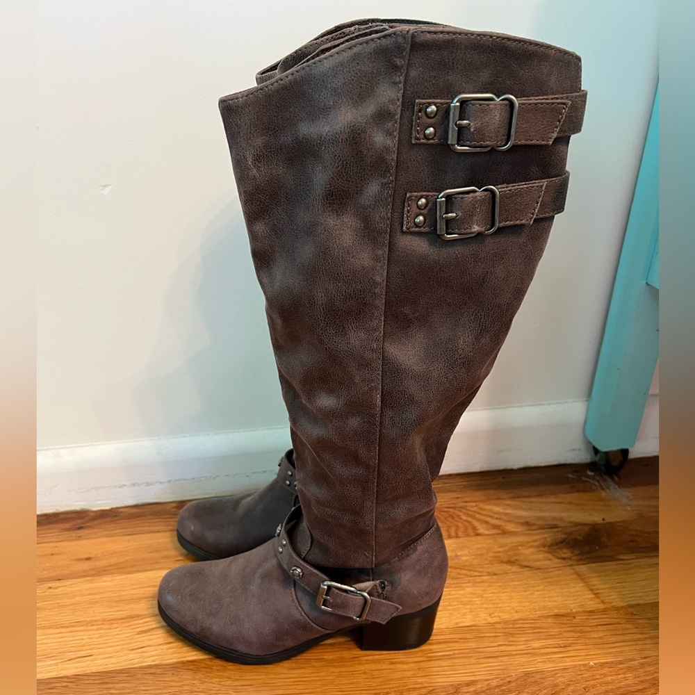 Brown Carlos boots